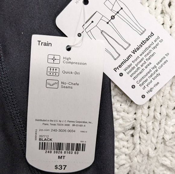 Xersion Black Workout Capri Leggings, MT - Picture 2 of 5